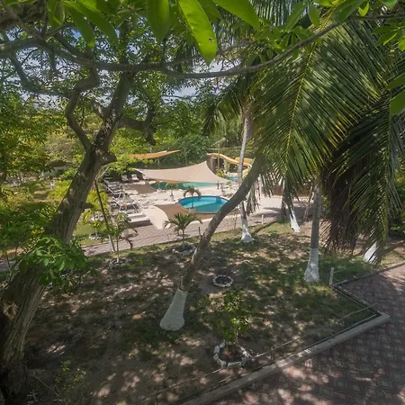 Isla Azul Rosario Islands & Nature * Isla Grande (Cartagena)
