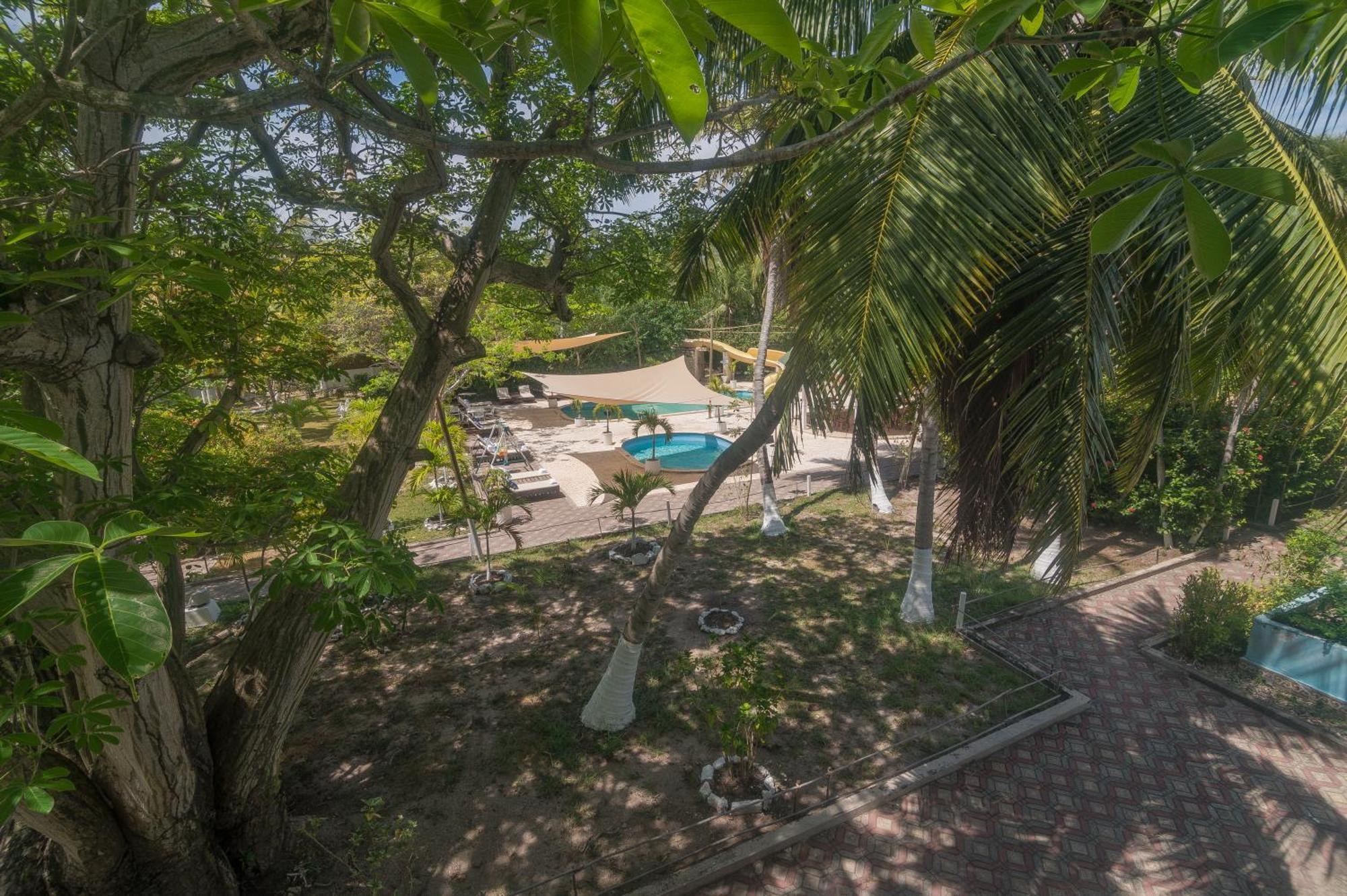 Isla Azul Rosario Islands & Nature * Isla Grande (Cartagena)