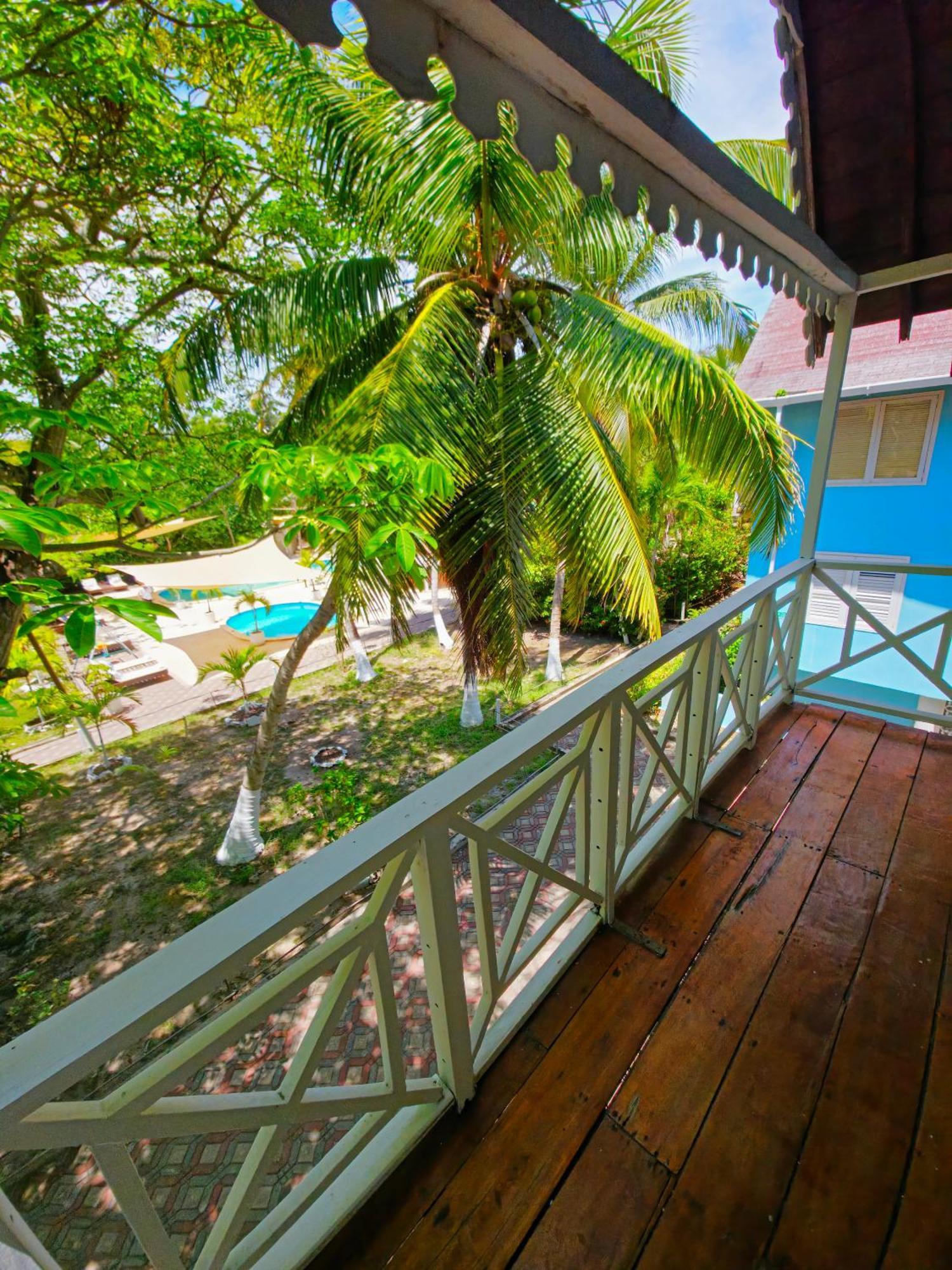 Isla Azul Rosario Islands & Nature *